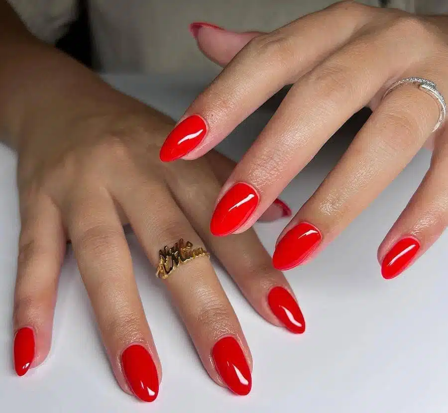 unghie gel rosse 203 2024