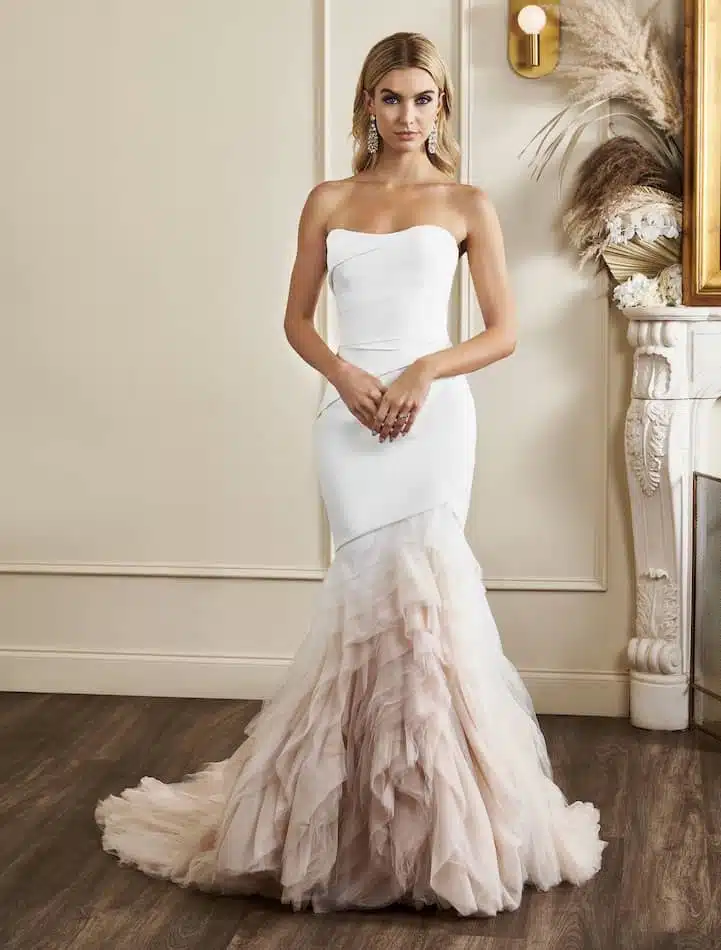 Kelly Faetanini abito sposa bianco rosa 2023
