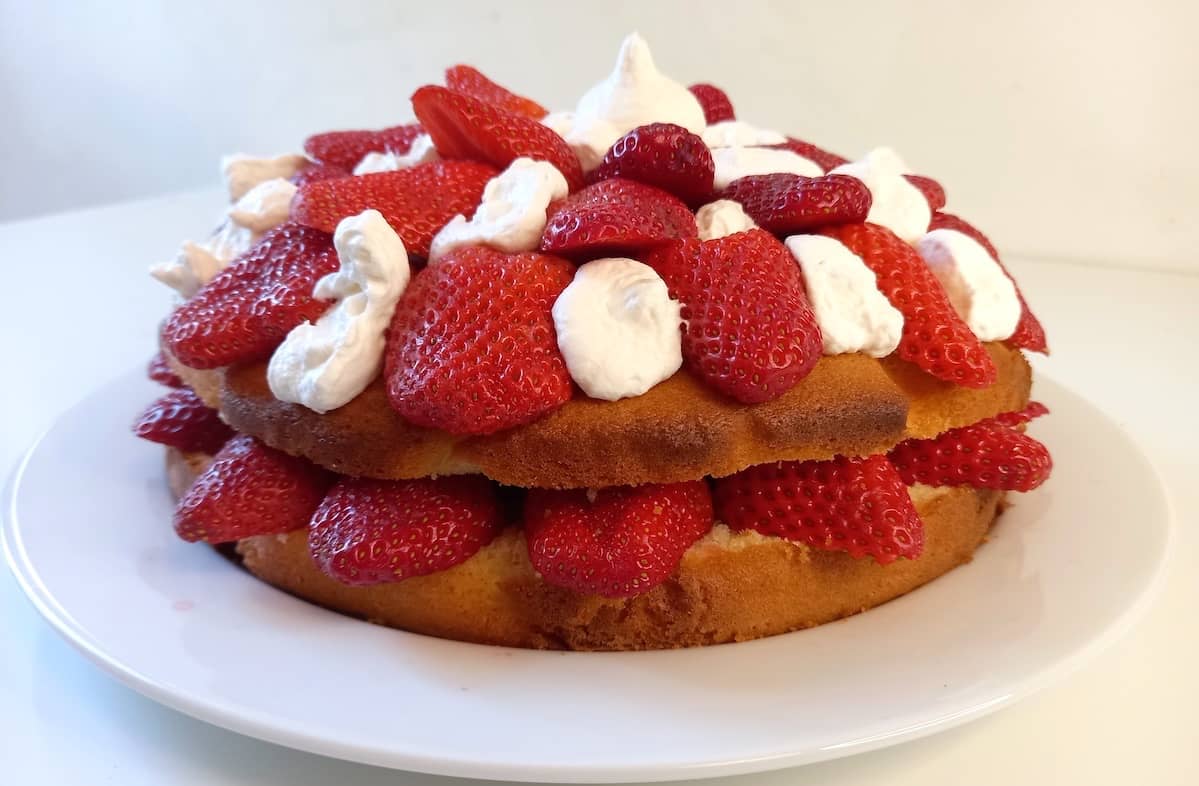 torta fragole e panna morbida