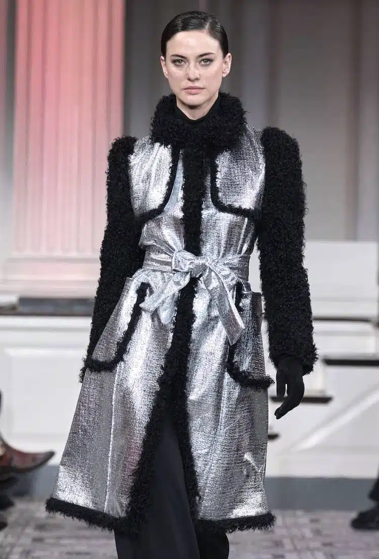 cappotto nero argento moda inverno 2024
