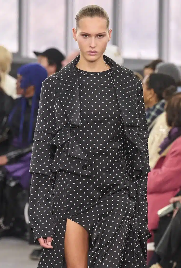 Sacai moda inverno 2023-2024