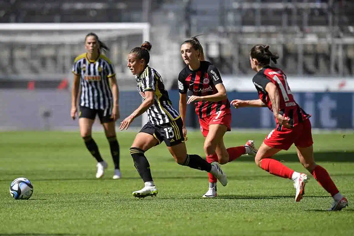 Juventus Women Boatin