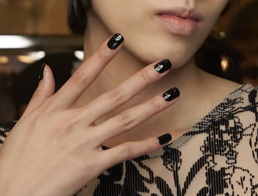 unghie 2023 2024 smalto nero