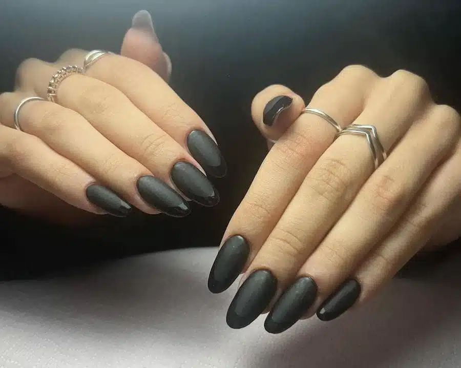 french manicure matte 2023 2024