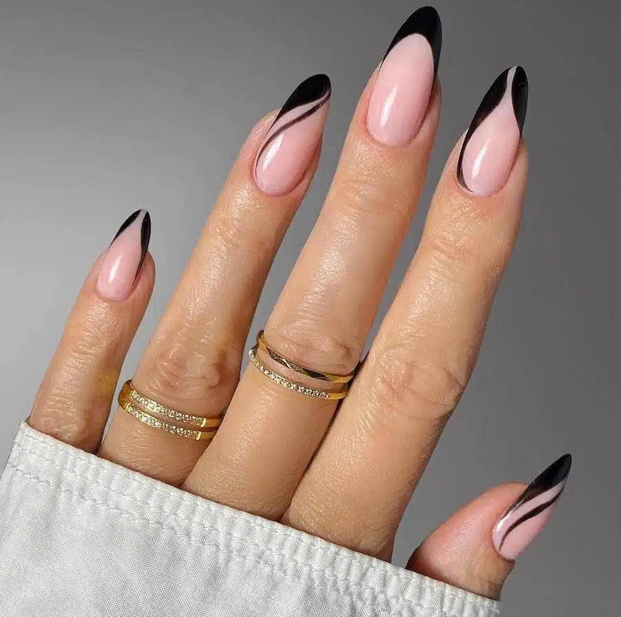 unghie gel nere rosa 2023 2024-