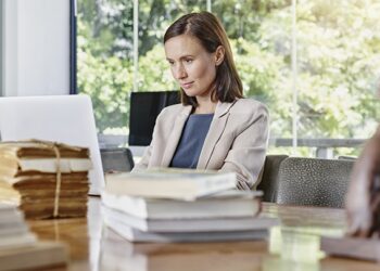 contributo assunzioni donne professioni agevolate
