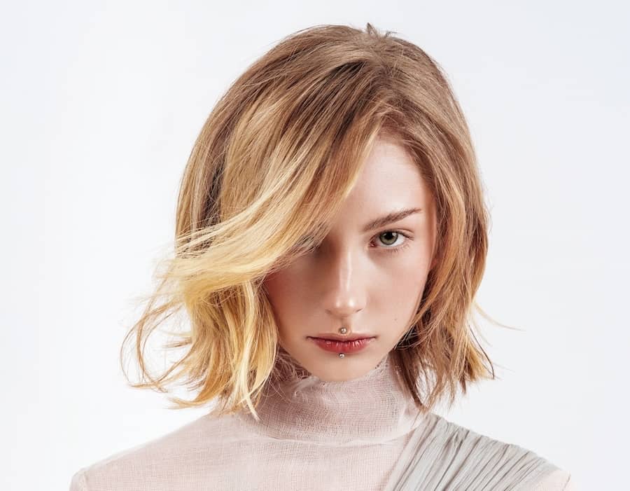 caschetto capelli biondi 2025