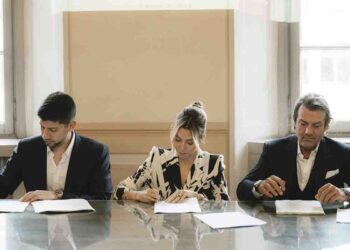 Como e Mercury 13 Firma accordo