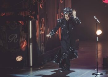 Vita, canzone di Renato Zero