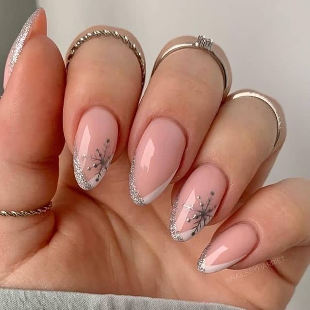 nail art natalizie neutre argento