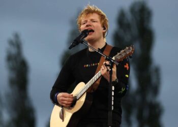 Azizam nuova canzone Ed Sheeran