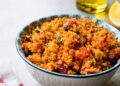 kisir turco insalata di bulgur fredda in ciotola