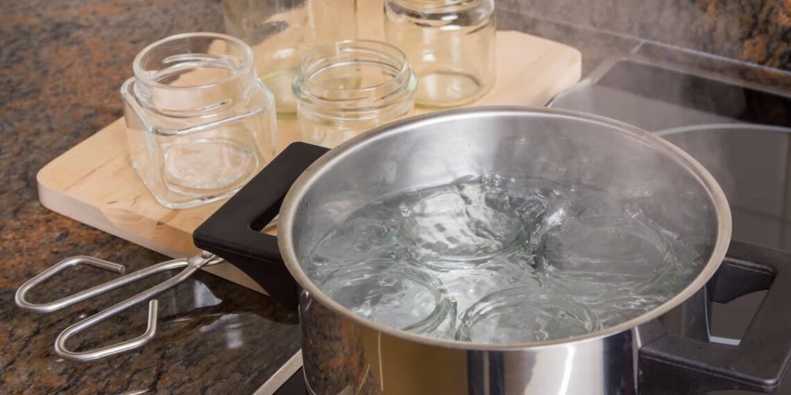 come sterilizzare i vasetti per conserve e marmellate