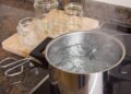 come sterilizzare i vasetti per conserve e marmellate