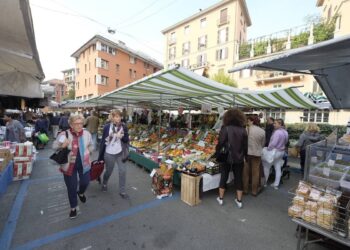 inflazione e bilanci familiari mercato rionale milano