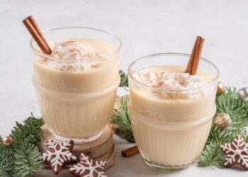 eggnog fatto in casa ricetta cocktail di natale