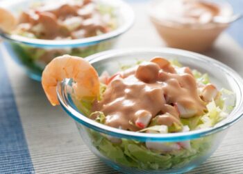 salsa rosa in insalata