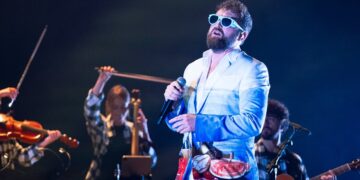 Cantanti duetti Sanremo 2026 serata cover