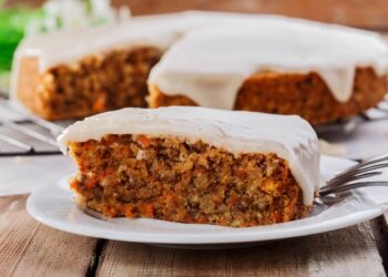 carrot cake americana con frosting