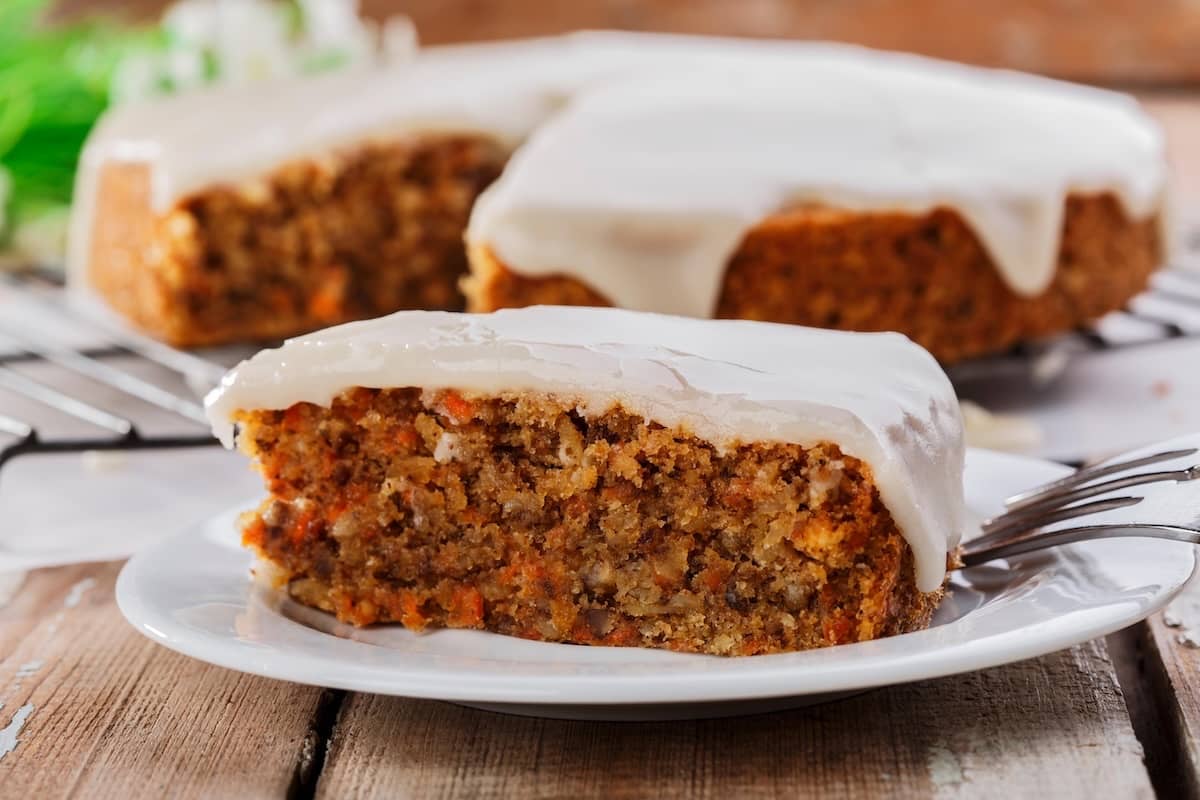 carrot cake americana con frosting