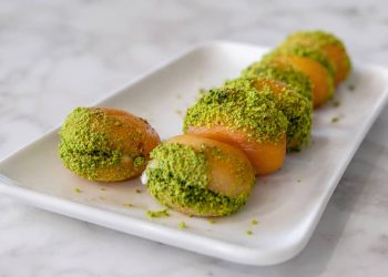 albicocche secche ripiene dolce turco kuru kayısı tatlısı