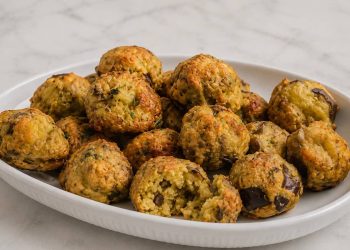 polpette di melanzane al forno in vassoio